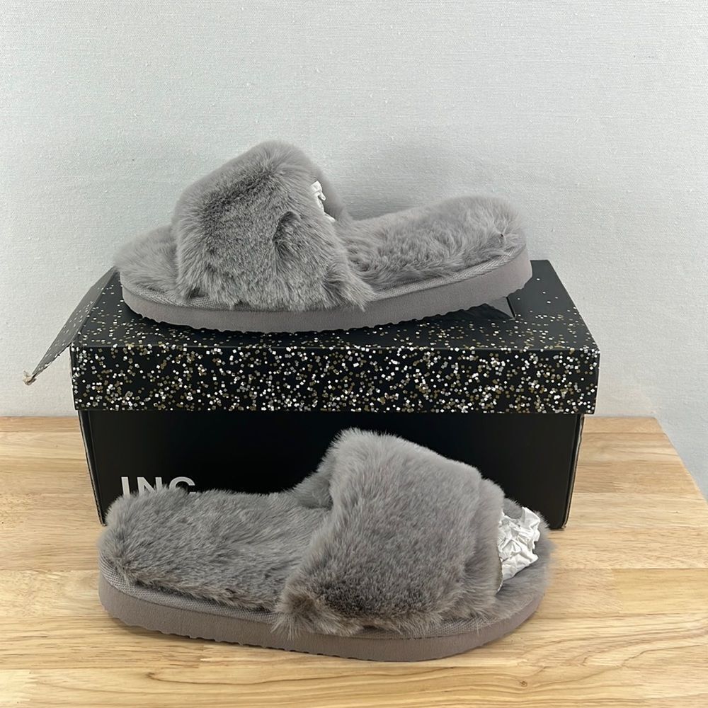 INC International Concept Yuri Slippers- Grey- Size 7 M- NIB